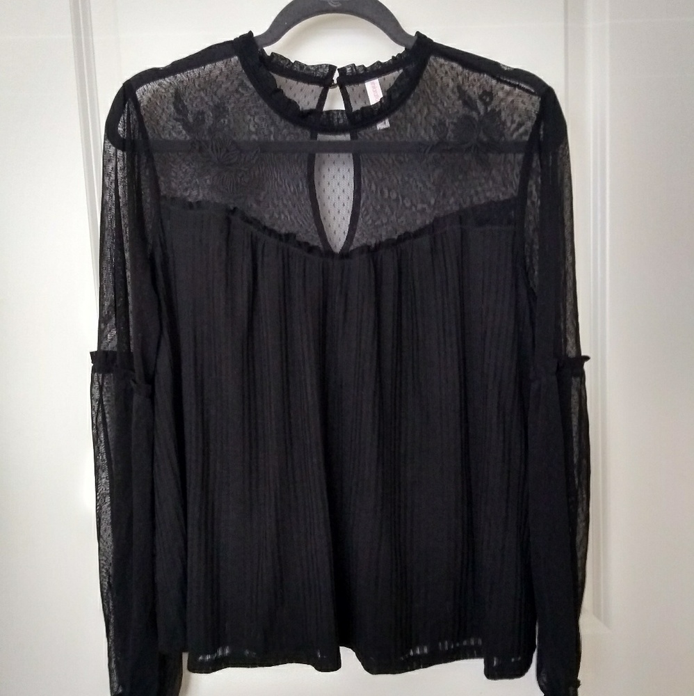 Beautiful black blouse with flower lace detail